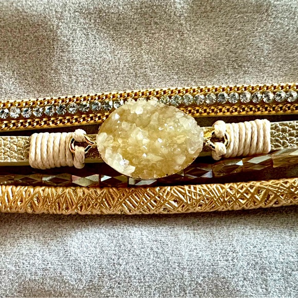 Rose Gold Colored Bracelet - Picture 3 of 3